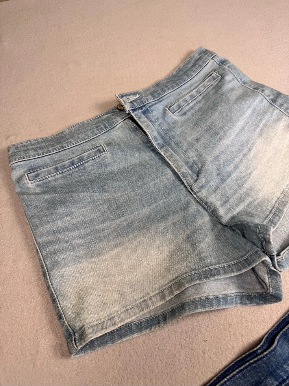 Women’s Abercrombie & fitch Jean shorts like new